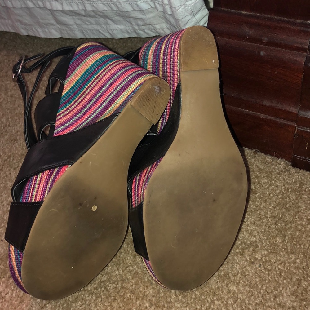 Rainbow Stripe Wedge Sandal - Picture 5 of 6
